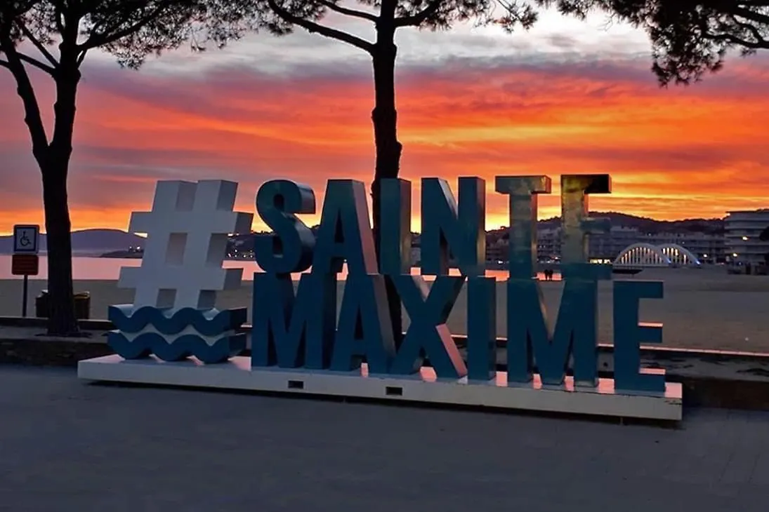 Apartament Appartement Spacieux Avec Terrasse Et Parking Prive Sainte-Maxime