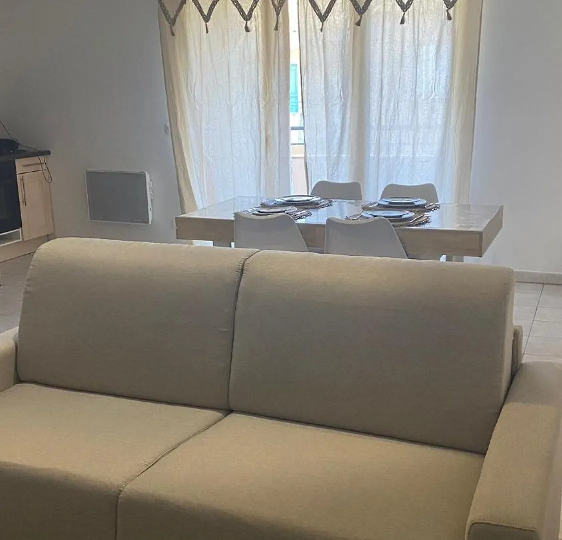 Appartement Spacieux Avec Terrasse Et Parking Prive سانت ماكسيم سانت ماكسيم