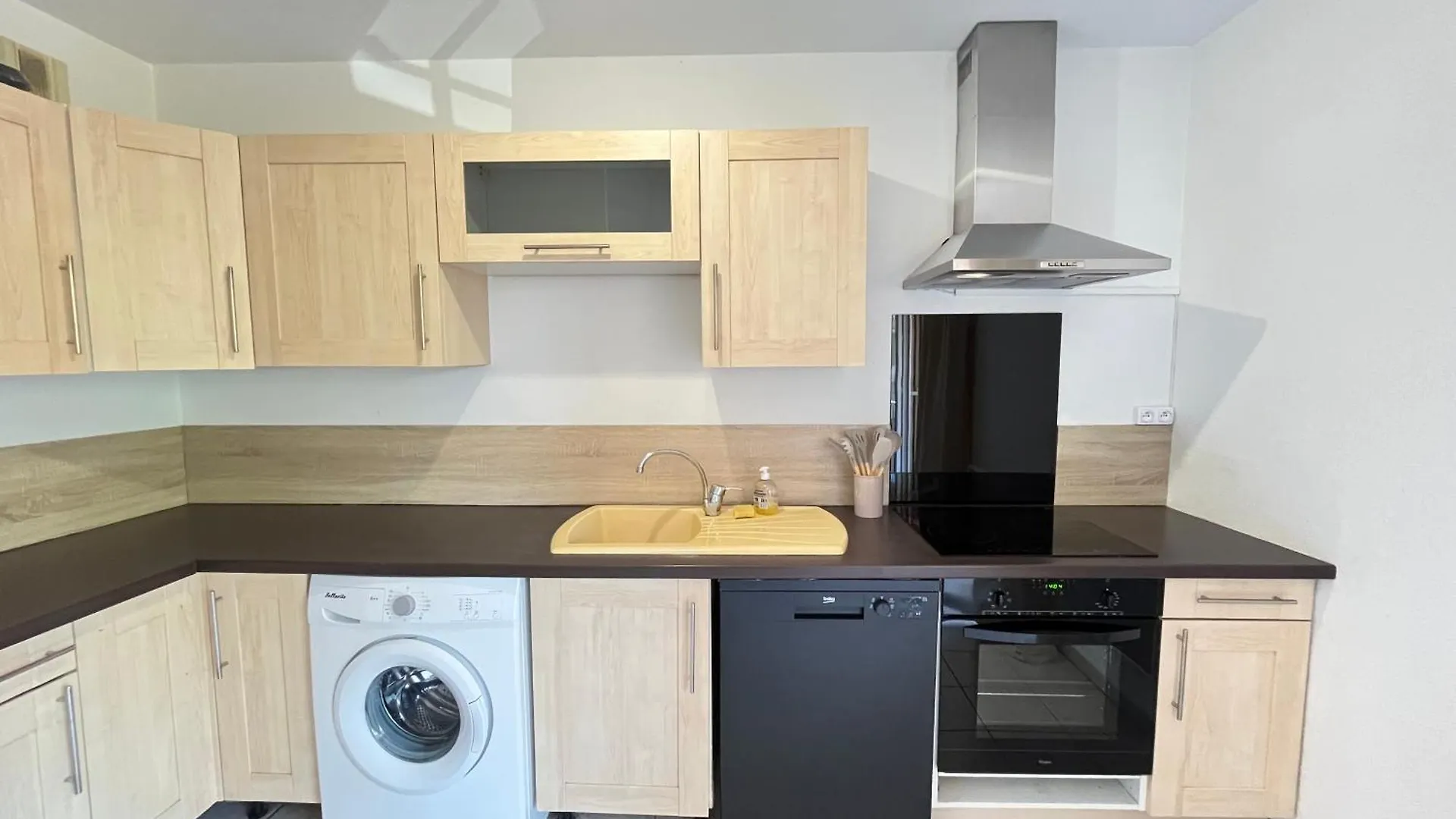 شقة Appartement Spacieux Avec Terrasse Et Parking Prive سانت ماكسيم