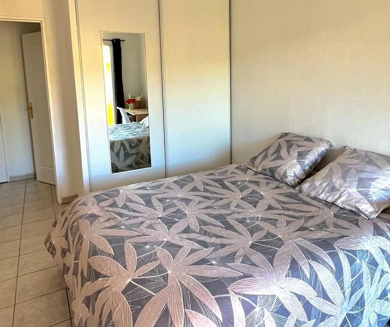 Appartement Spacieux Avec Terrasse Et Parking Prive سانت ماكسيم 0*, سانت ماكسيم فرنسا