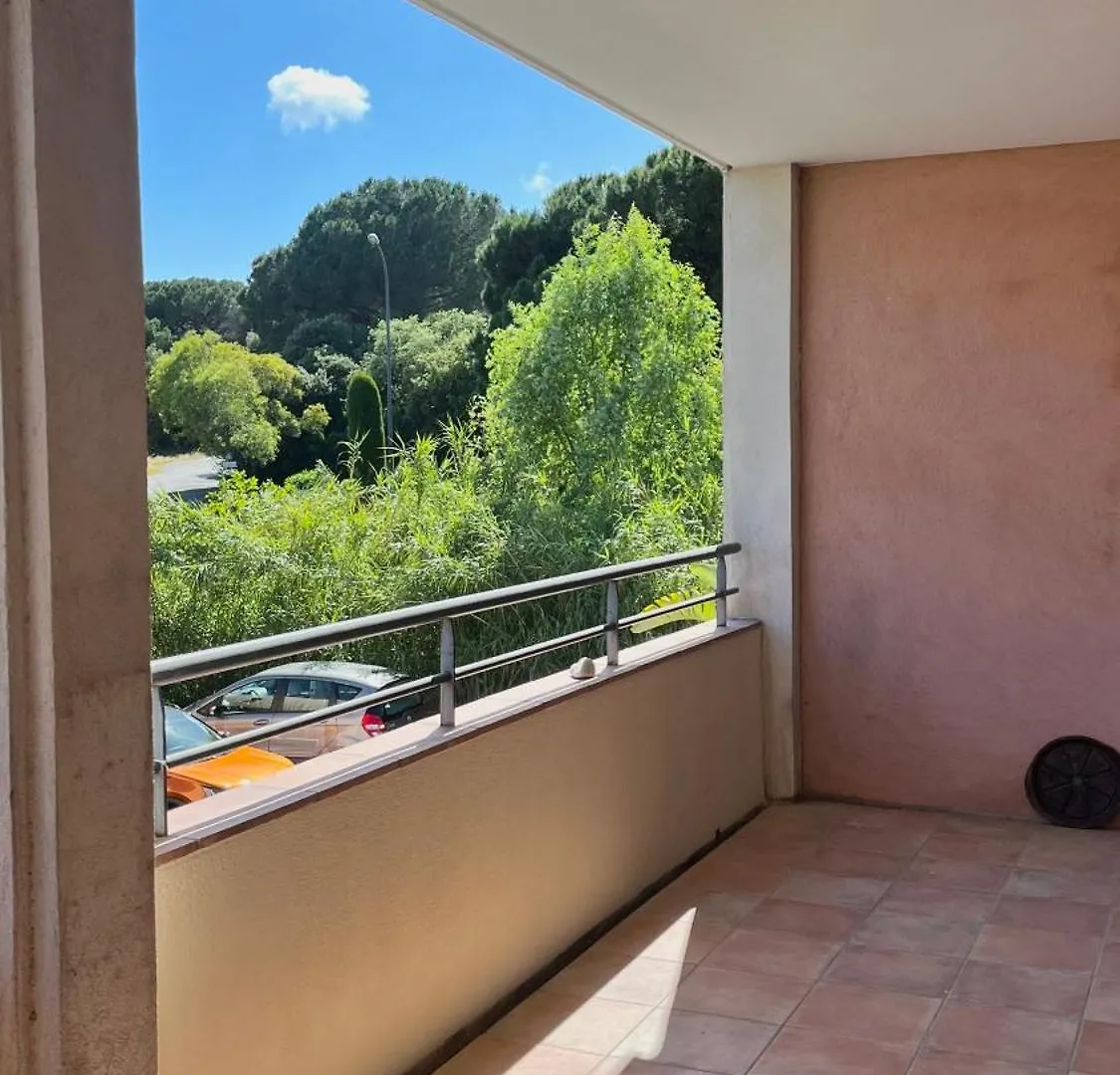 Appartement Spacieux Avec Terrasse Et Parking Prive سانت ماكسيم 0*, سانت ماكسيم فرنسا
